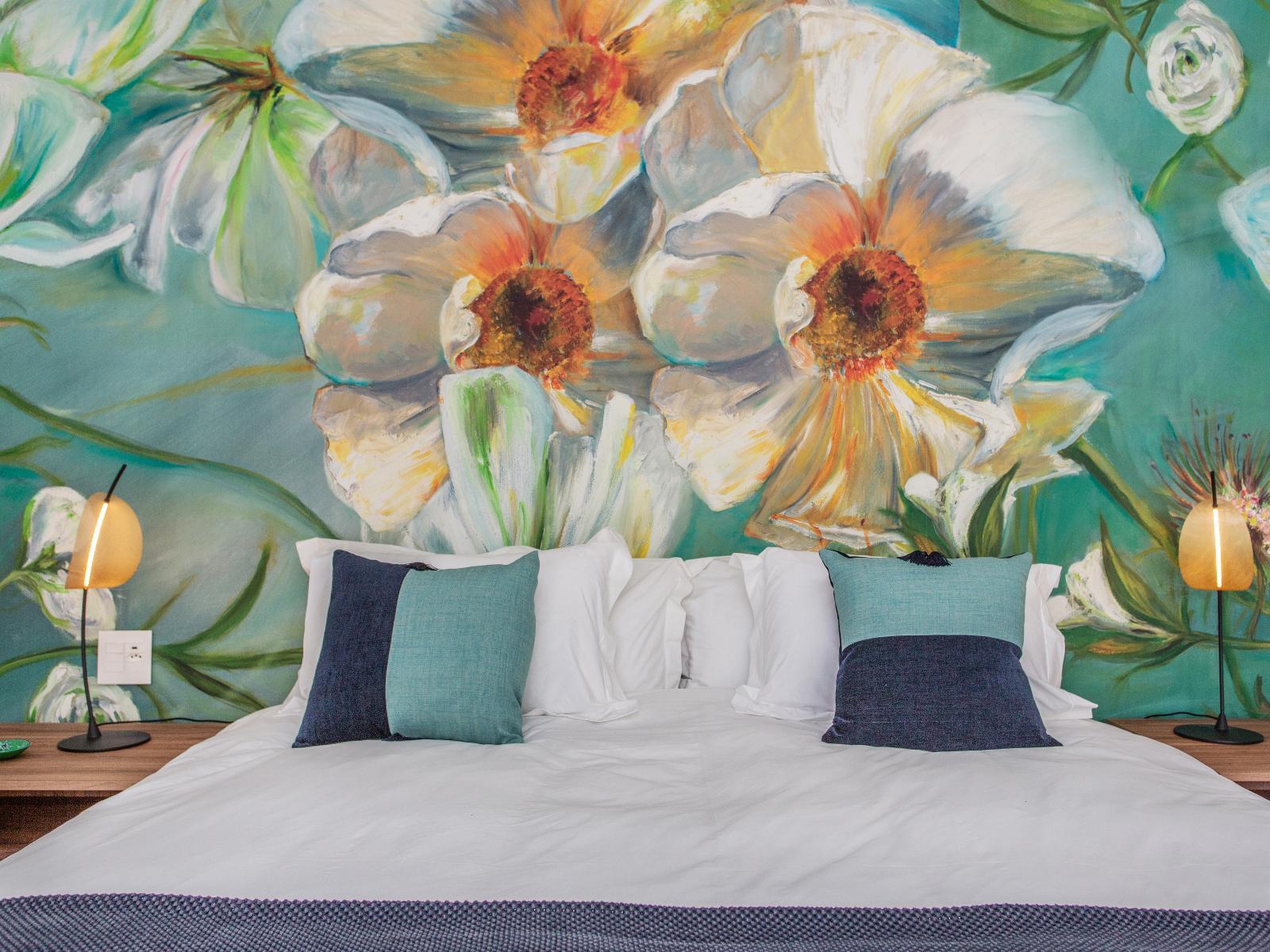 bluemari-guesthouse-pansy-king-bed-art